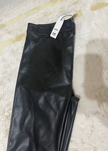 Kadın Siyah Deri Kemerli Cigarette Pantolon - Görsel 6