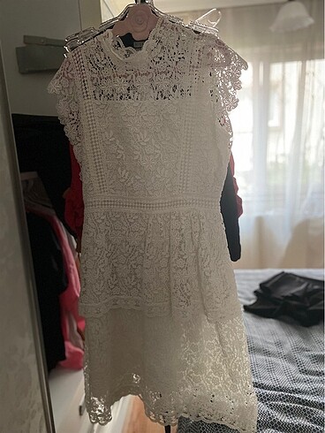 Zara Beyaz elbise