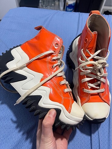 38 Beden Converse run star