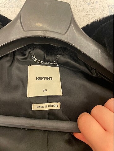 Koton Koton siyah kürk