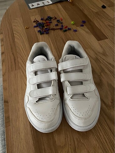 31 Beden Adidas çocuk ayakkabı