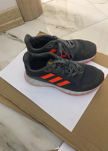 Adidas Gri unisex Koşu ve Antrenman Ayakkabısı - Görsel 3