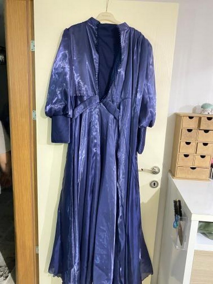 Mor Uzun Bağlamalı Gotik Kadın Elbise - Görsel 2