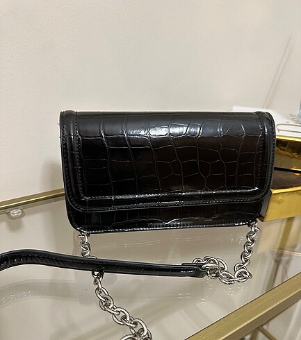 Stradivarius çanta