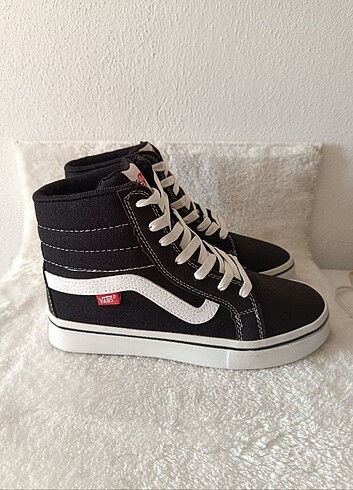 38 Beden Vans HK 8 bılekli