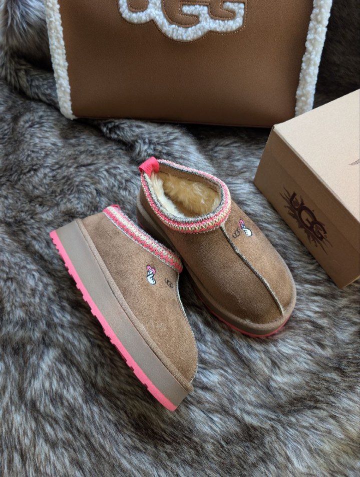 yeni Kürklü Kadın Kahverengi Dolgu Topuk  ugg bot - Görsel 3