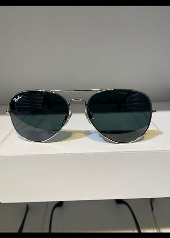 Ray-Ban Kadın Gri Parlak Güneş Gözlüğü