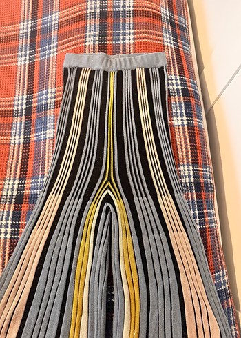 Çizgili Pilili Uzun Triko Tulum - Görsel 4