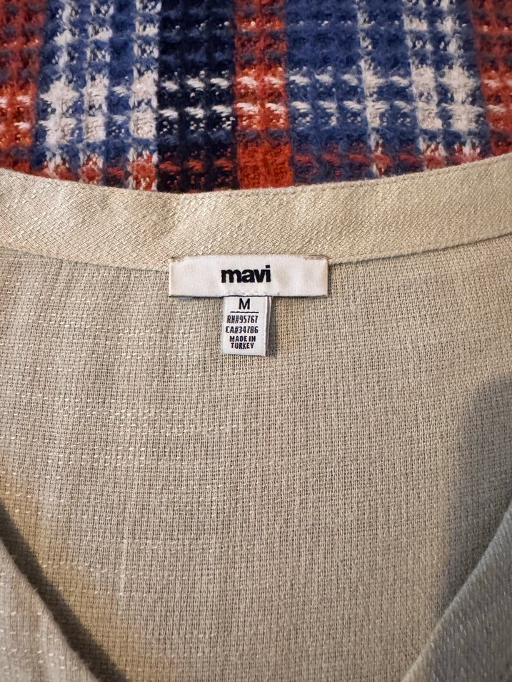 Mavi V Yaka Su Yeşili Bluz - Görsel 4