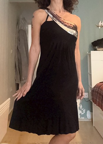 Payetli Şık Elbise - Görsel 3