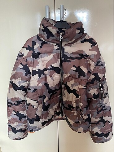 Bershka Şişme Mont - Görsel 3