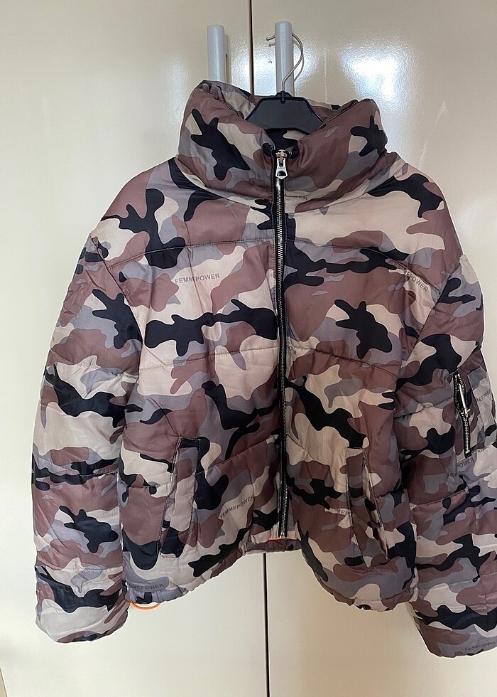 Bershka Şişme Mont - Görsel 3