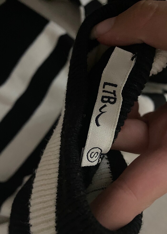 Çizgili kazak - Görsel 3