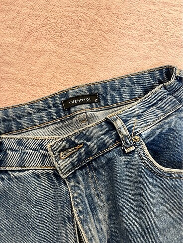 Mom jeans