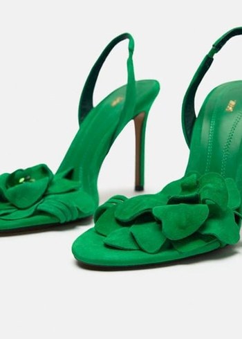 Zara Yeşil Çiçekli Topuklu Ayakkabı
