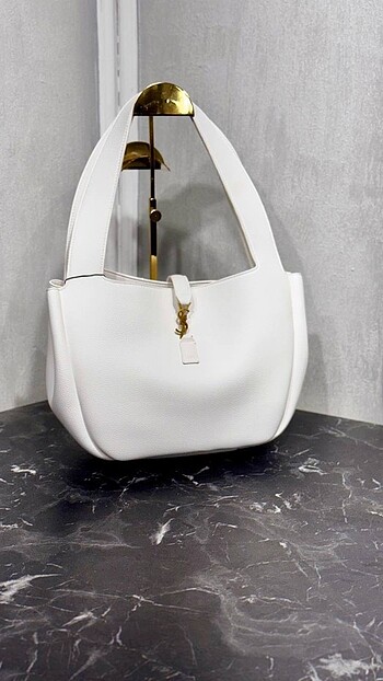 Yves Saint Laurent LE 5 À 7 BEA IN GRAINED LEATHER