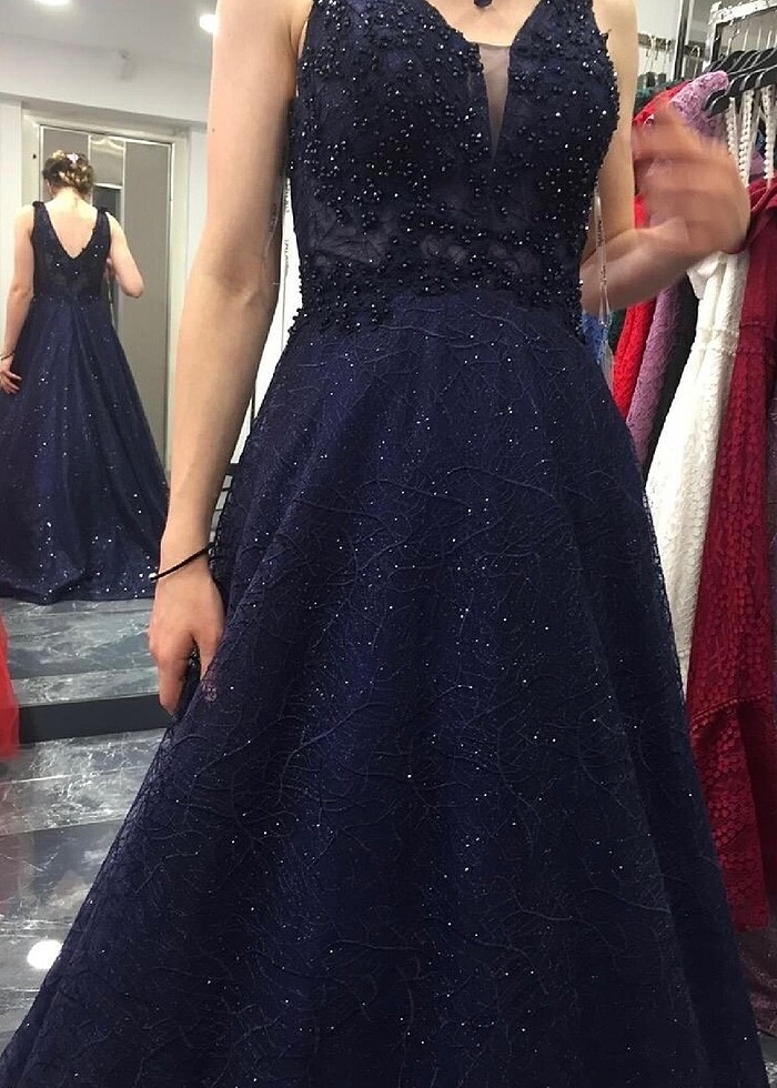 Parıltılı lacivert renk uzun nişan elbisesi - Görsel 2