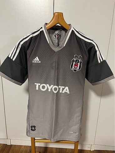 Beşiktaş 2013 2014 sezonu futbol forma 110. yıl