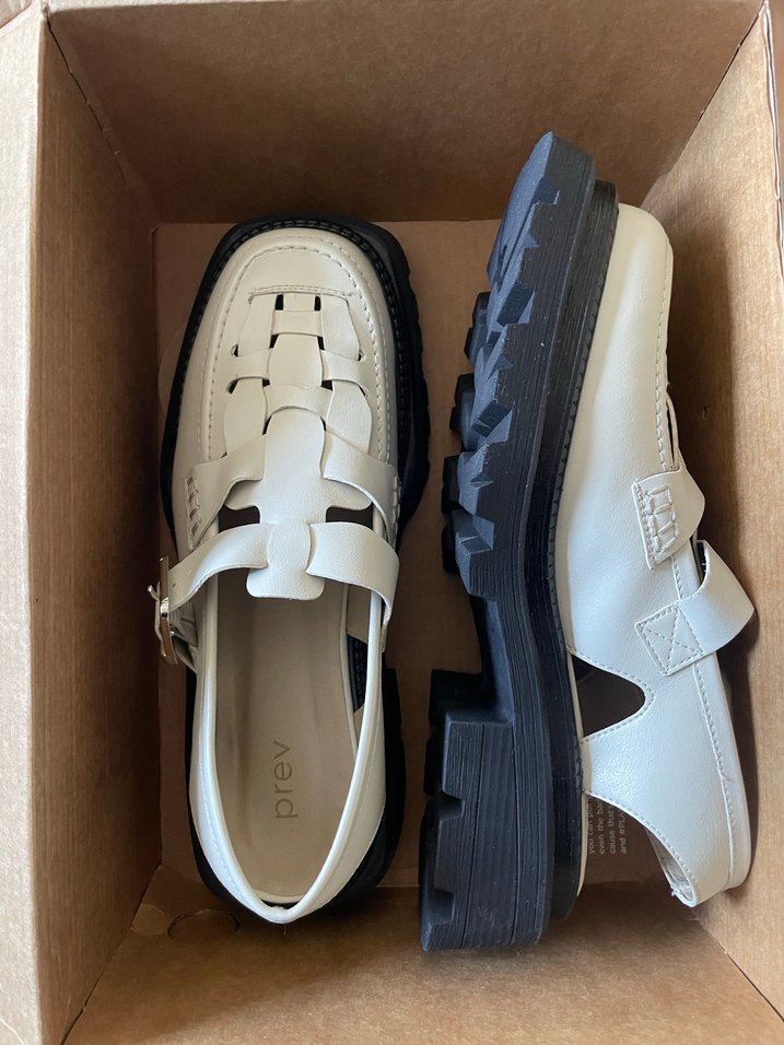 Tokalı Beyaz Platform Topuklu Kadın Sandalet - Görsel 2