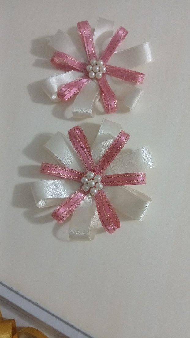 Renkli Kurdeleli Çiçek Desenli incili Bohça Süsü - Görsel 3