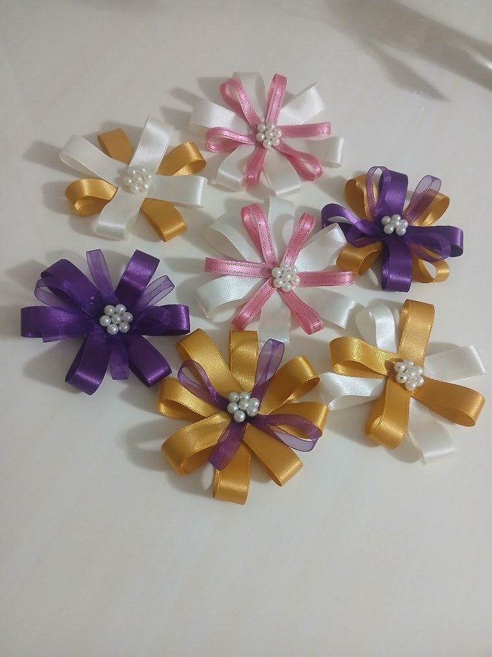 Renkli Kurdeleli Çiçek Desenli incili Bohça Süsü - Görsel 4