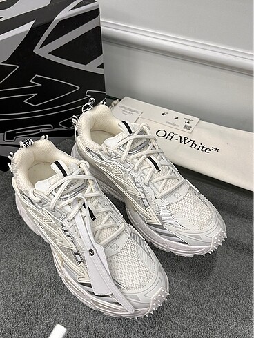 41 Beden Offwhite beyaz yeni sezon erkek