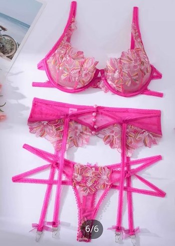 pembe jartiyerli iç çamaşırı takımı