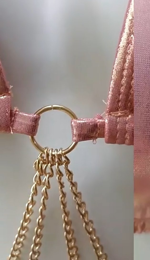 Zincir Detaylı Parlak Pembe Bikini - Görsel 2