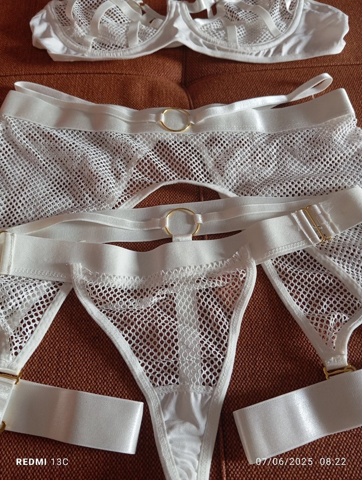 Beyaz fileli jartiyerli iç çamaşırı takımı - Görsel 4