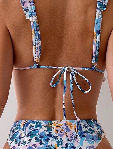 s Beden çeşitli Renk Desenli Fırfırlı Bikini