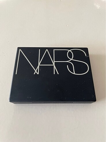 NARS LIGHT REFLECTİNG PUDRA