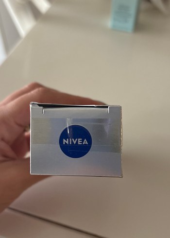 Nivea Luminous630 Antispot BB Krem SPF 50 Açık Bej - Görsel 2