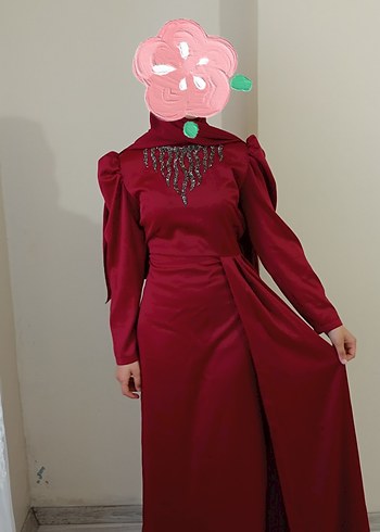 Abiye Bordo İşlemeli Uzun Abiye, Yüksek Yaka