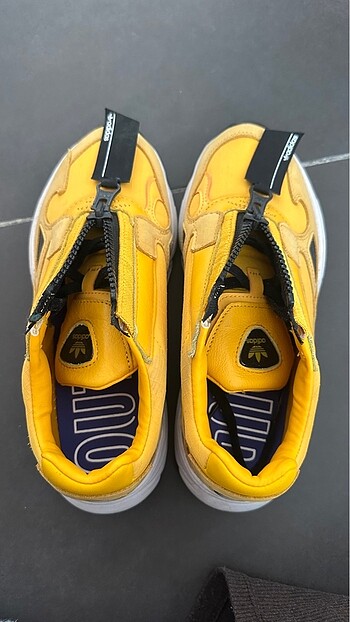 38 Beden adidas spor ayakkabı