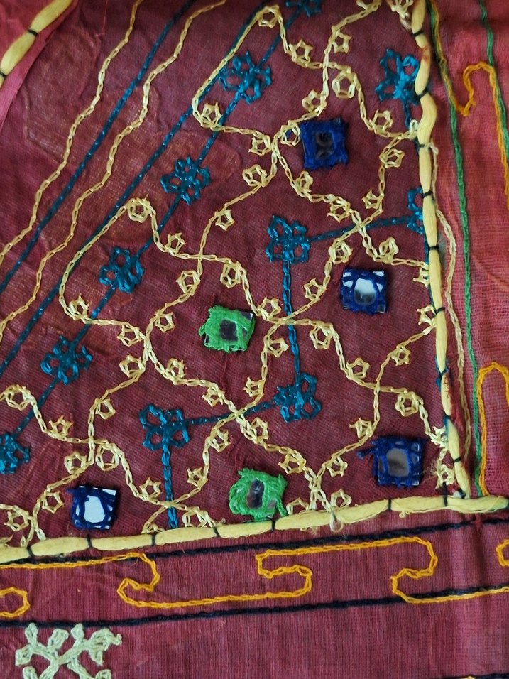 Vintega Ayna parçacıklı İşlemeli Çok Renkli Bohem Runner - Görsel 3