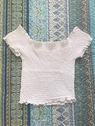 Omzu açık crop top