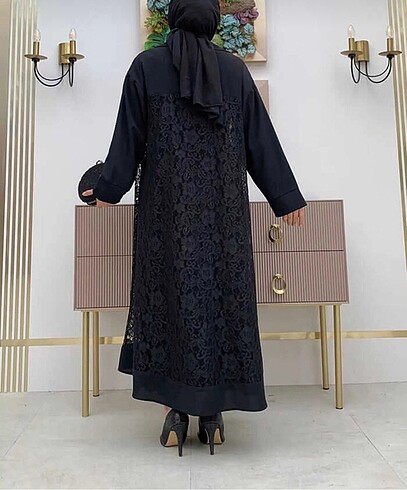 Zara Abaya