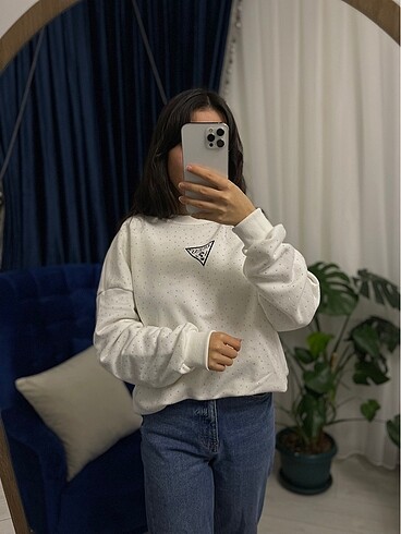s Beden Guess sweat