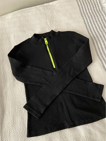 m Beden Siyah Crop