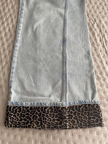 kadın leopar detaylı pantolon