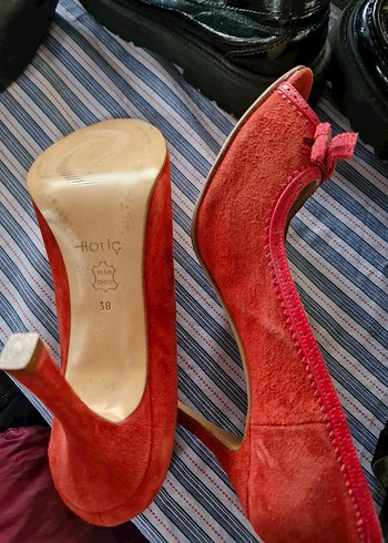 Kırmızı Süet Tokalı Yüksek Topuklu Stiletto - Görsel 3