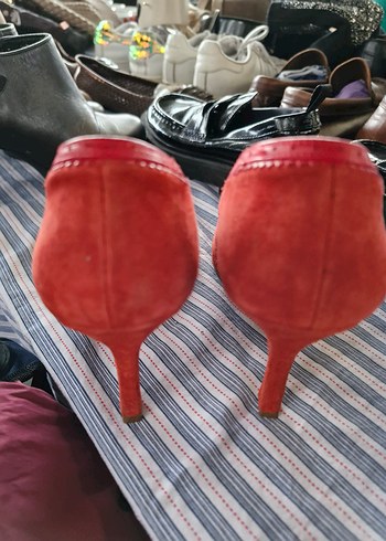 Kırmızı Süet Tokalı Yüksek Topuklu Stiletto - Görsel 4