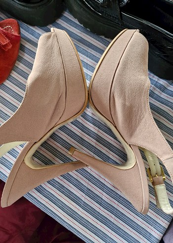 Bej Süet Topuklu Kadın Ayakkabı - Görsel 3