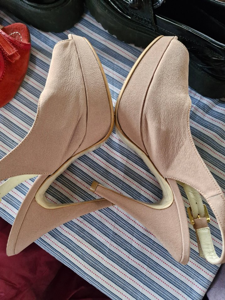 Bej Süet Topuklu Kadın Ayakkabı - Görsel 3