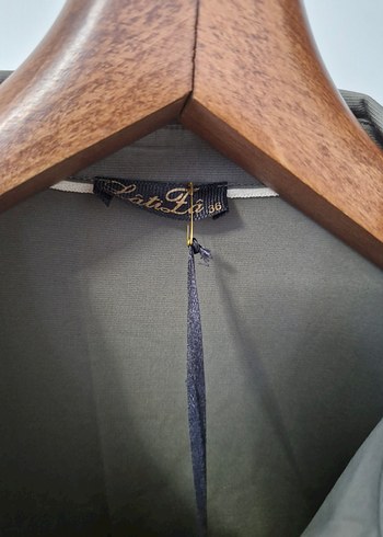 Latifa Marka Düğmeli Uzun Likralı Yeşil Elbise - Görsel 4