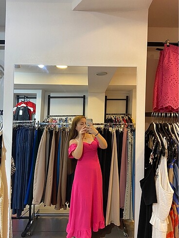 Bershka Pembe elbise