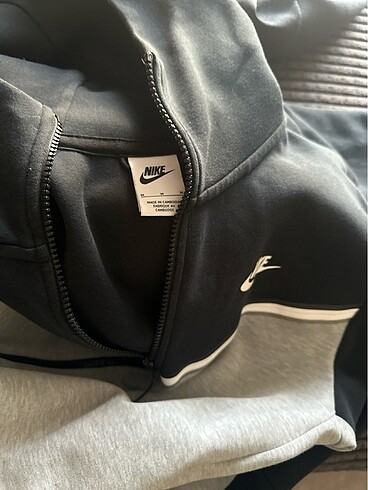 Nike Nike tech flacee