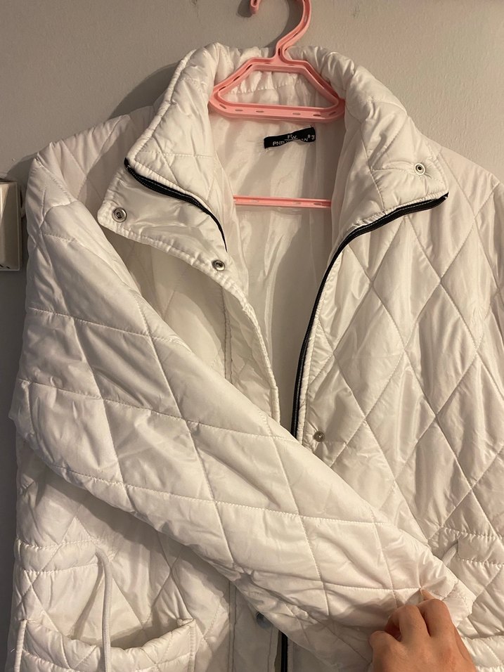 Düğmeli Beyaz Midi Kadın Ceket - Görsel 2