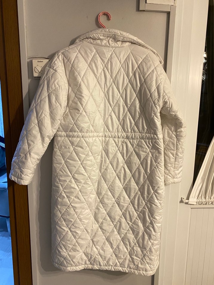 Düğmeli Beyaz Midi Kadın Ceket - Görsel 5