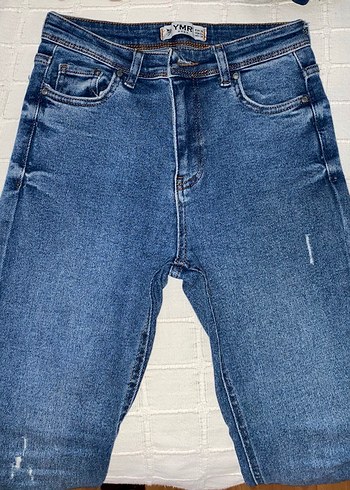 Yırtmaçlı Dar Kesim Midi Kot Pantolon - Görsel 3